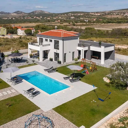 Lacus In With Pool וילה Vrana (Zadar)