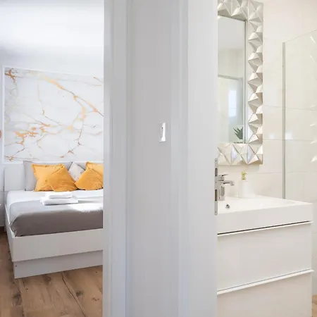 Lacus In With Pool Vrana (Zadar)