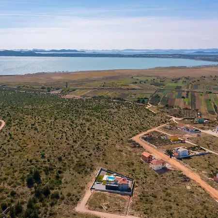 וילה Lacus In With Pool Vrana (Zadar)