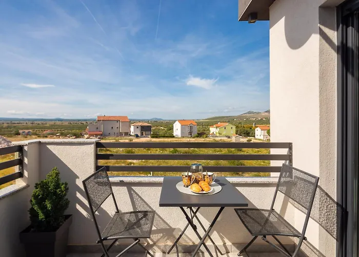 Lacus In With Pool וילה Vrana (Zadar)