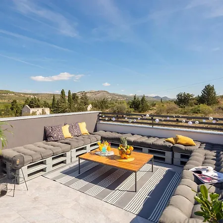 Lacus In With Pool Vrana (Zadar)