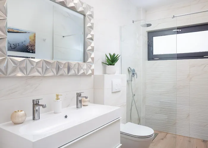 Lacus In With Pool Vrana (Zadar)