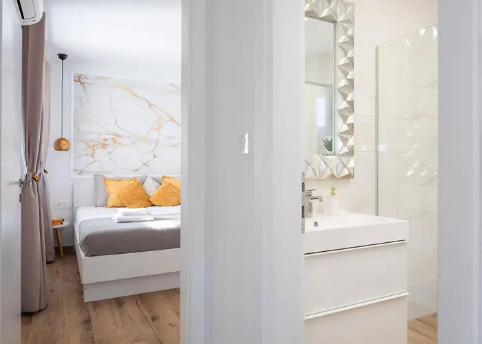 Lacus In With Pool Vrana (Zadar)