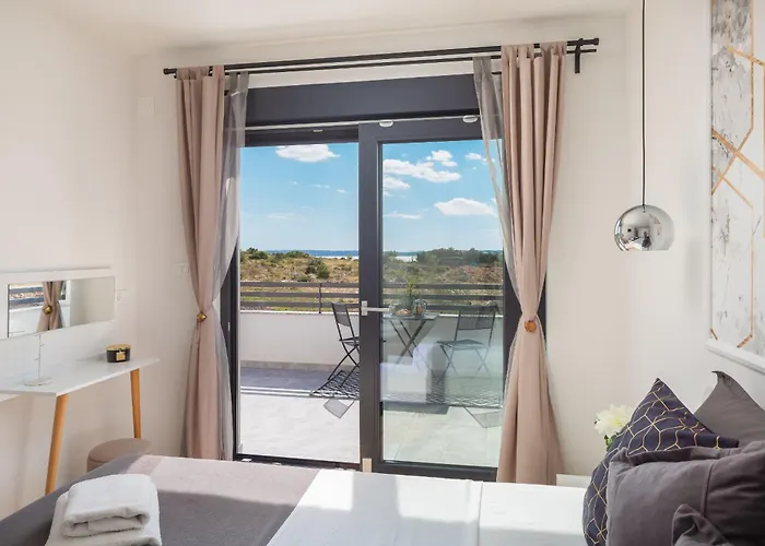 Lacus In With Pool Вилла Vrana (Zadar)